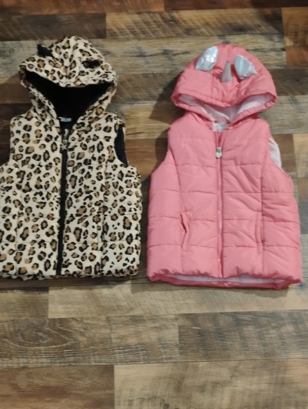 Girls' 4t Leopard Print Hooded Puffer Vest & Pink Unicorn 🦄 Hooded Puffer Vest